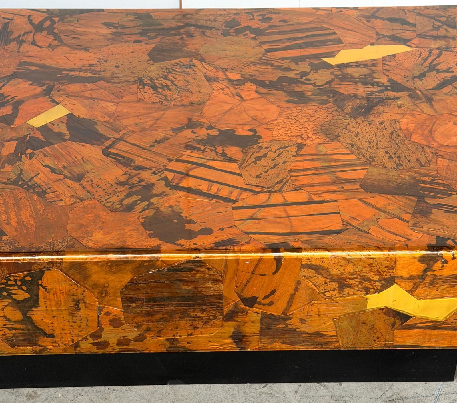 1970s Organic Modern Copper & Brass Inlaid Coffee Table on Ebonized Base - 3