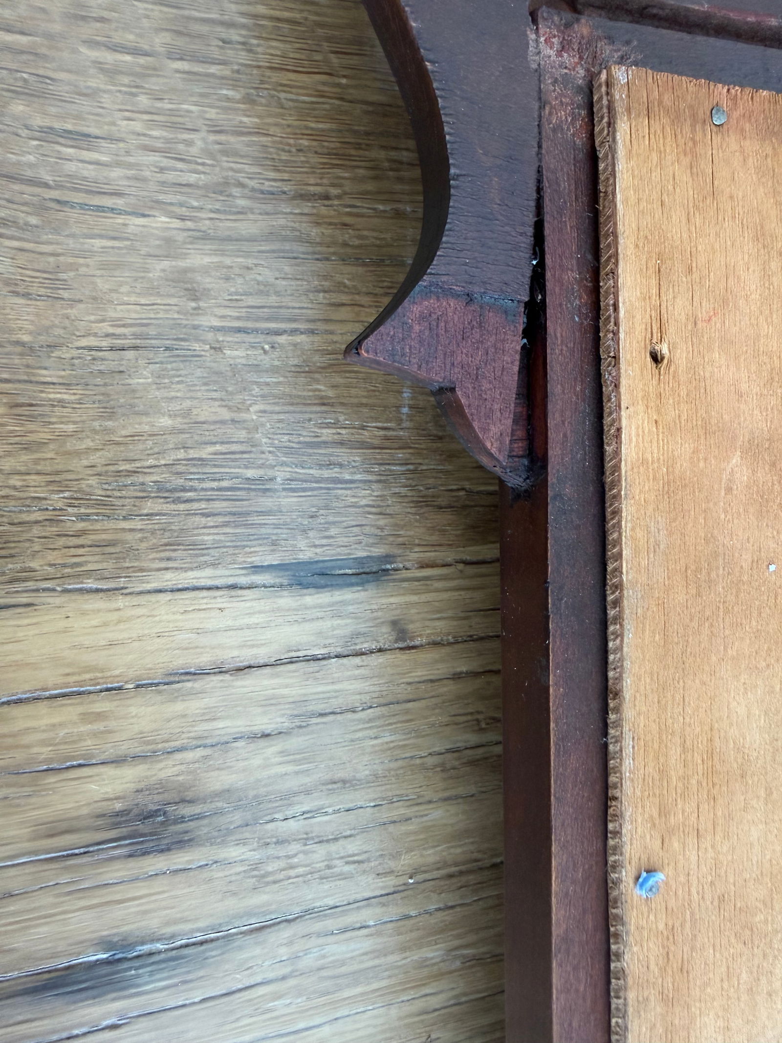 1940s Neoclassical Chippendale Mahogany Wall Mirror - 12