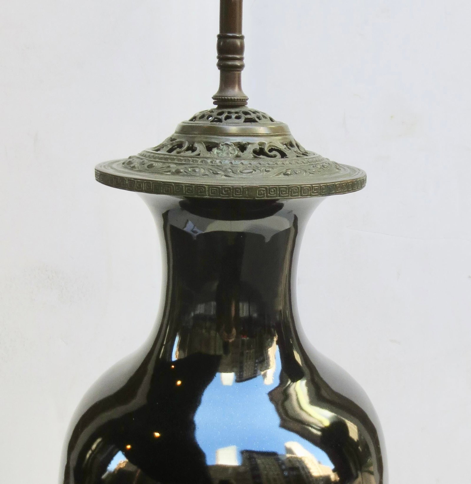 Chines Black Porcelain Lamp Circa 1920s - 2