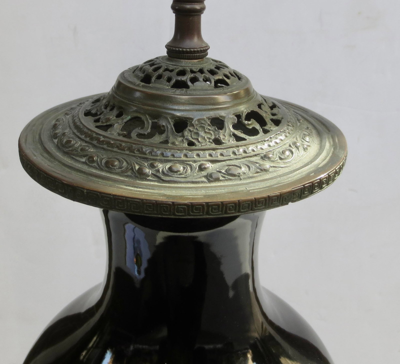 Chines Black Porcelain Lamp Circa 1920s - 5