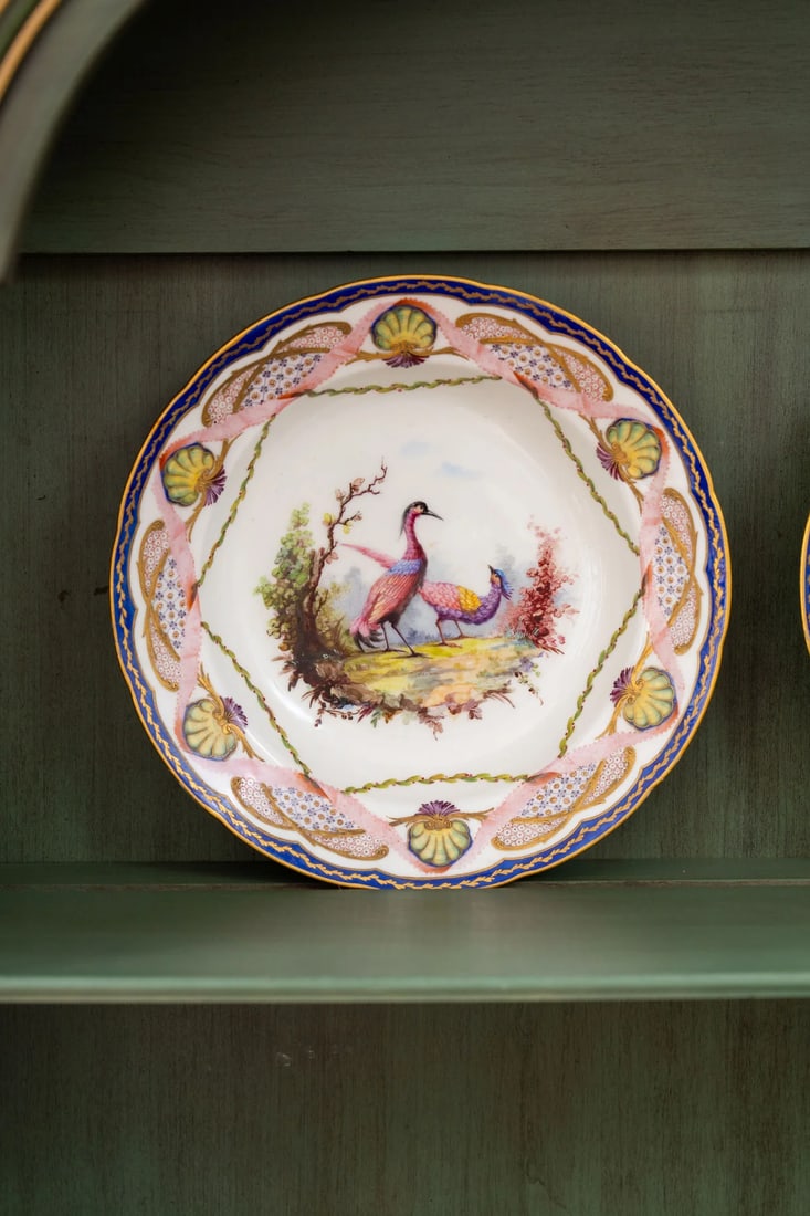 Pair of 18th Century French Sèvres Hand Painted Bowls - 7