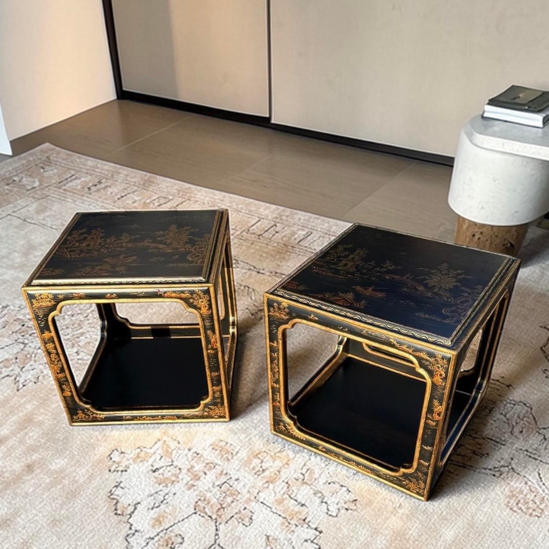 Pair of Chinoiserie Square Open Cube Black Gold Side Tables - 8