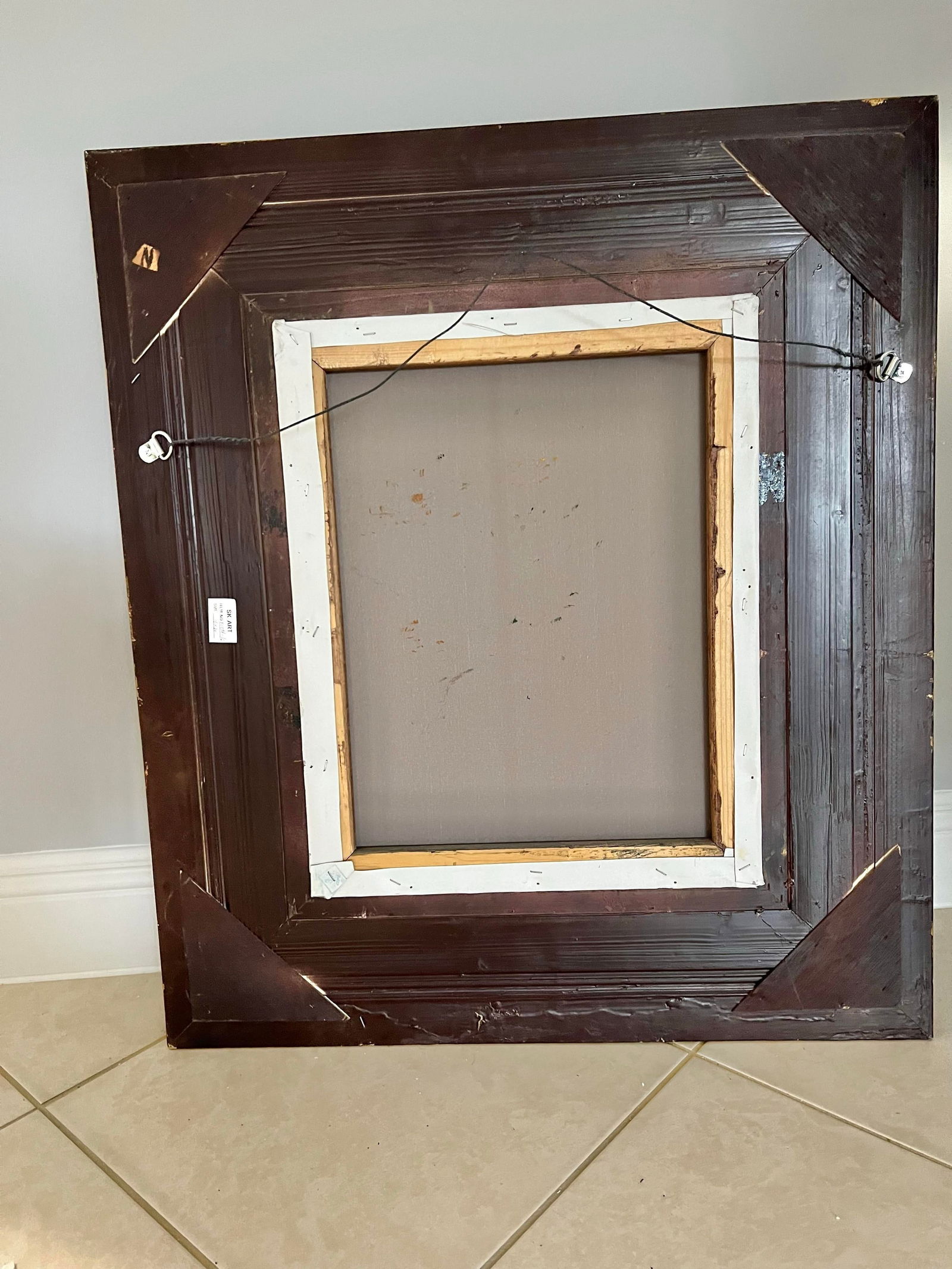 Mid Century Floral Oil Painting in Gold Ornate Frame - 9