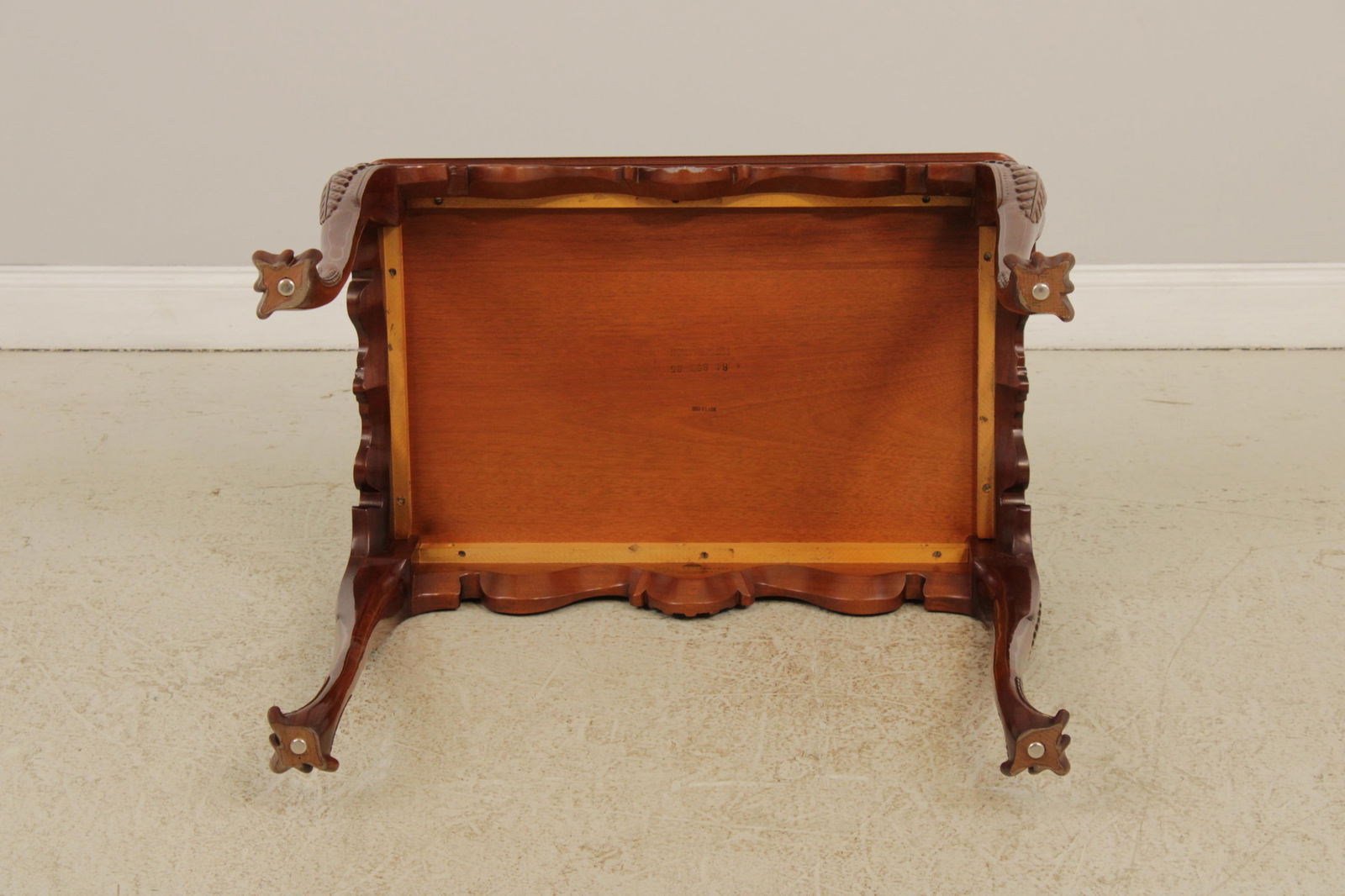 Kindel Irish Georgian Carved Mahogany Tea Table - 12