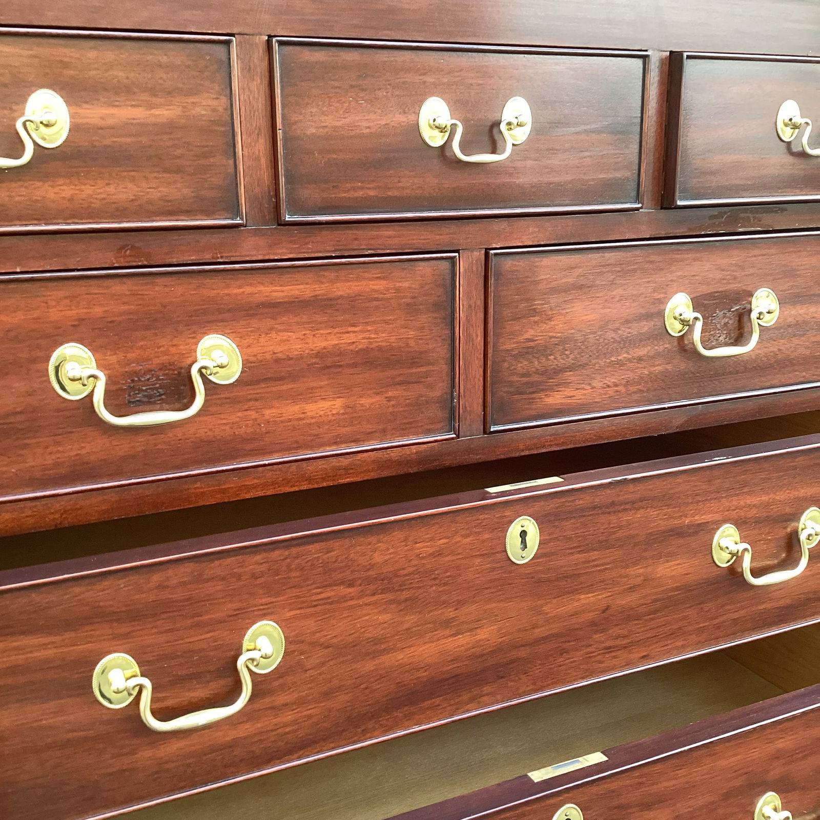 1980s Henkel Harris Genuine Mahogany Tall Chest of Drawers, Chippendale Style – Finish 29 - 9