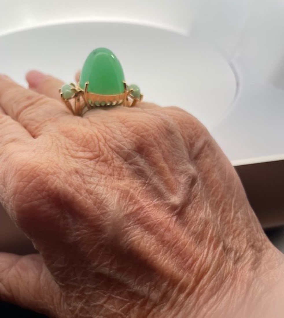 Chrysoprase Bullet Ring, Size 7 - 2