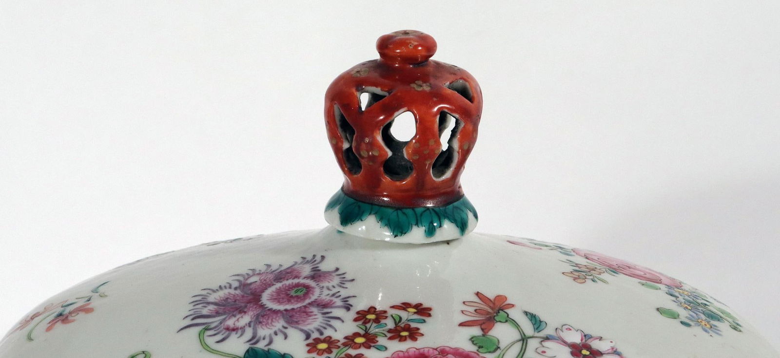 Chinese Export Famille Rose Porcelain Soup Tureen, Cover & Stand - 7