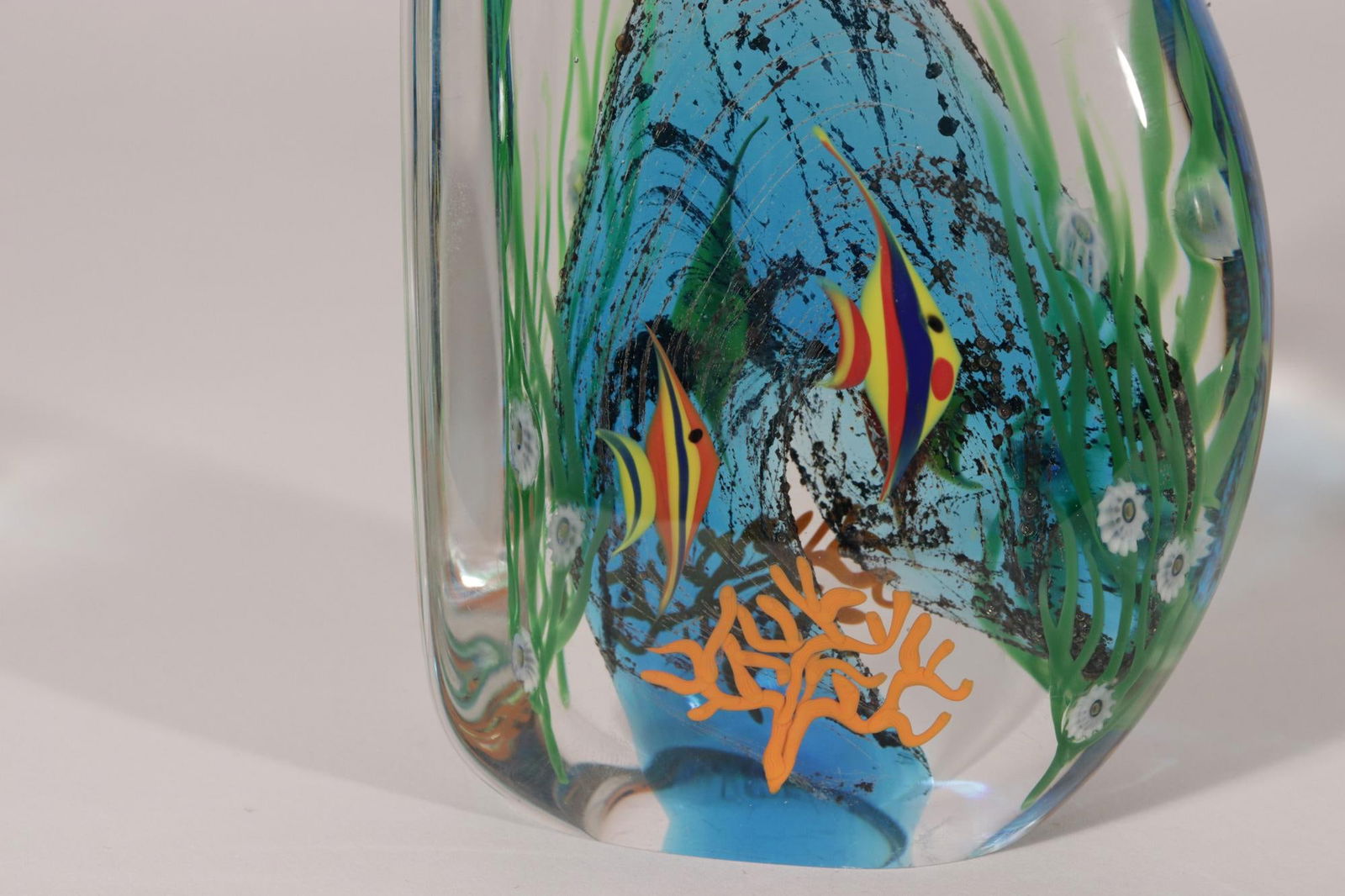 Art Glass Zellique Studios Coral Reef Blown and Molded Aquarium Bookends - 13