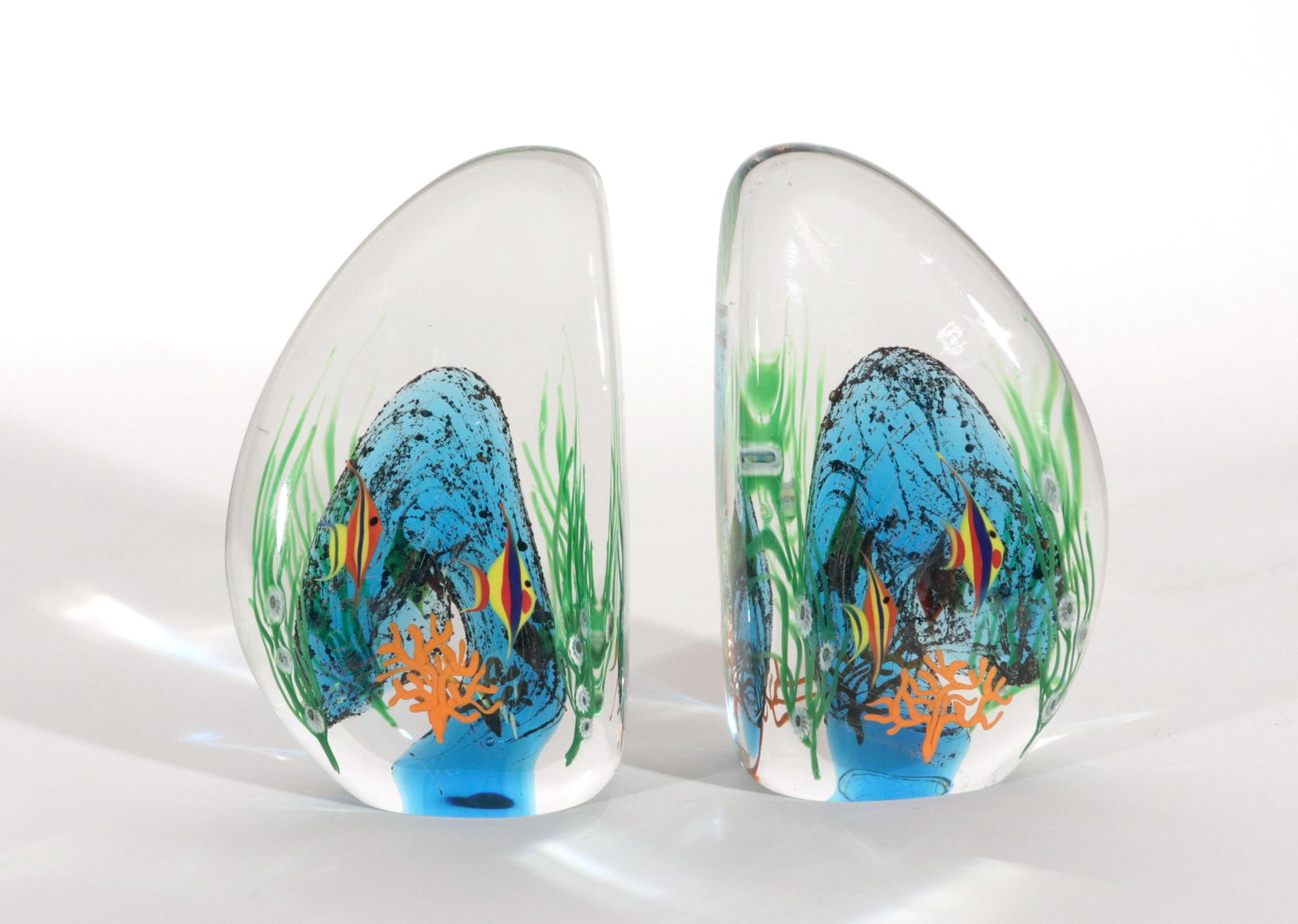 Art Glass Zellique Studios Coral Reef Blown and Molded Aquarium Bookends - 14