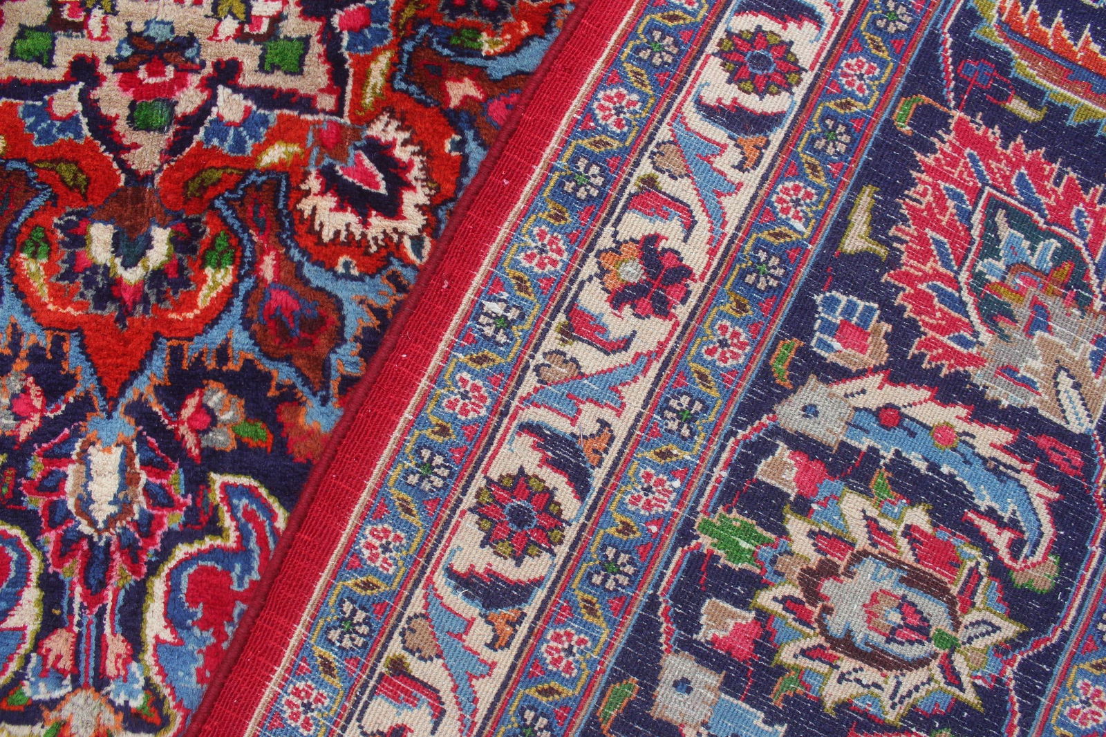 1960s Fine 9'7" X 12'11" Hand-Knotted Wool Area Rug - Traditional Medallion - 7