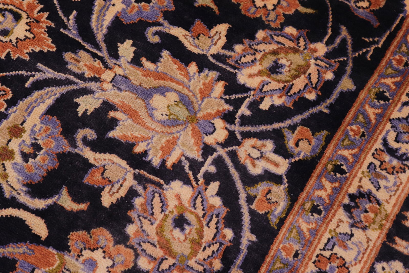 1960s 9x13 Hand-Knotted Oriental Rug Navy Field Ivory Accent - 5