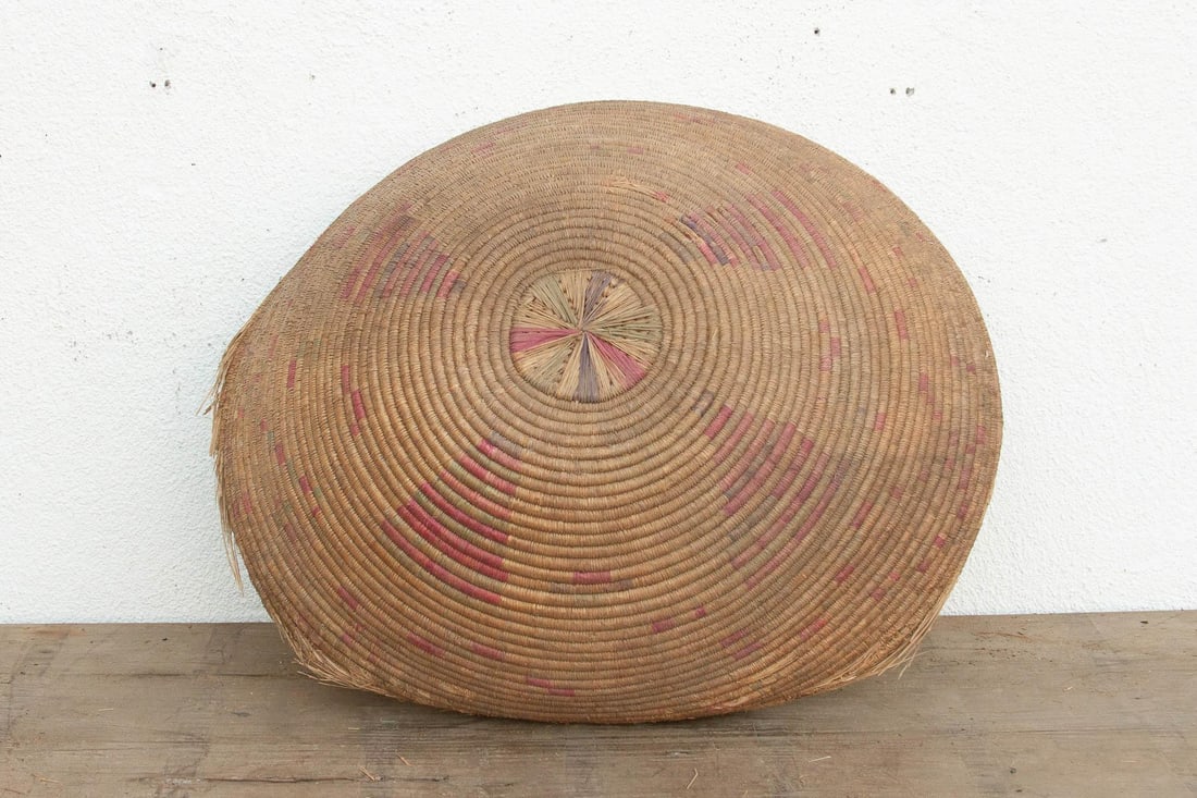 Impressive 31" Dm Crimson Motif Antique Basket - 7