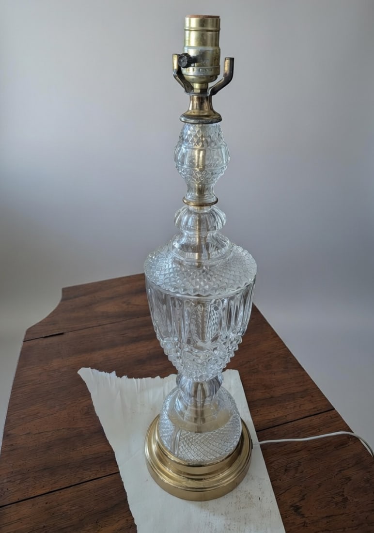 Vintage Laurel Lamp Co. Crystal Urn Table Lamp - Mid-Century Hollywood Regency - 3