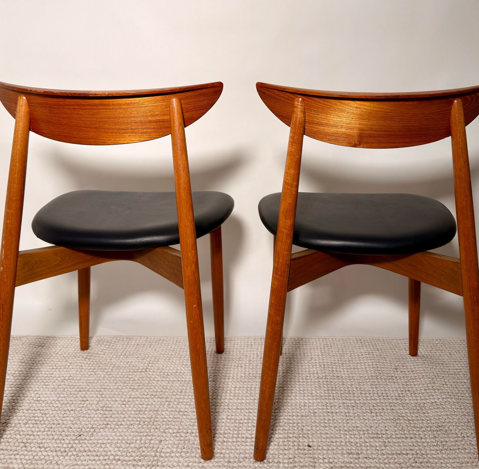 1960s Danish Modern Teak Dining Chairs, Sculptural Scandinavian Pair - 2