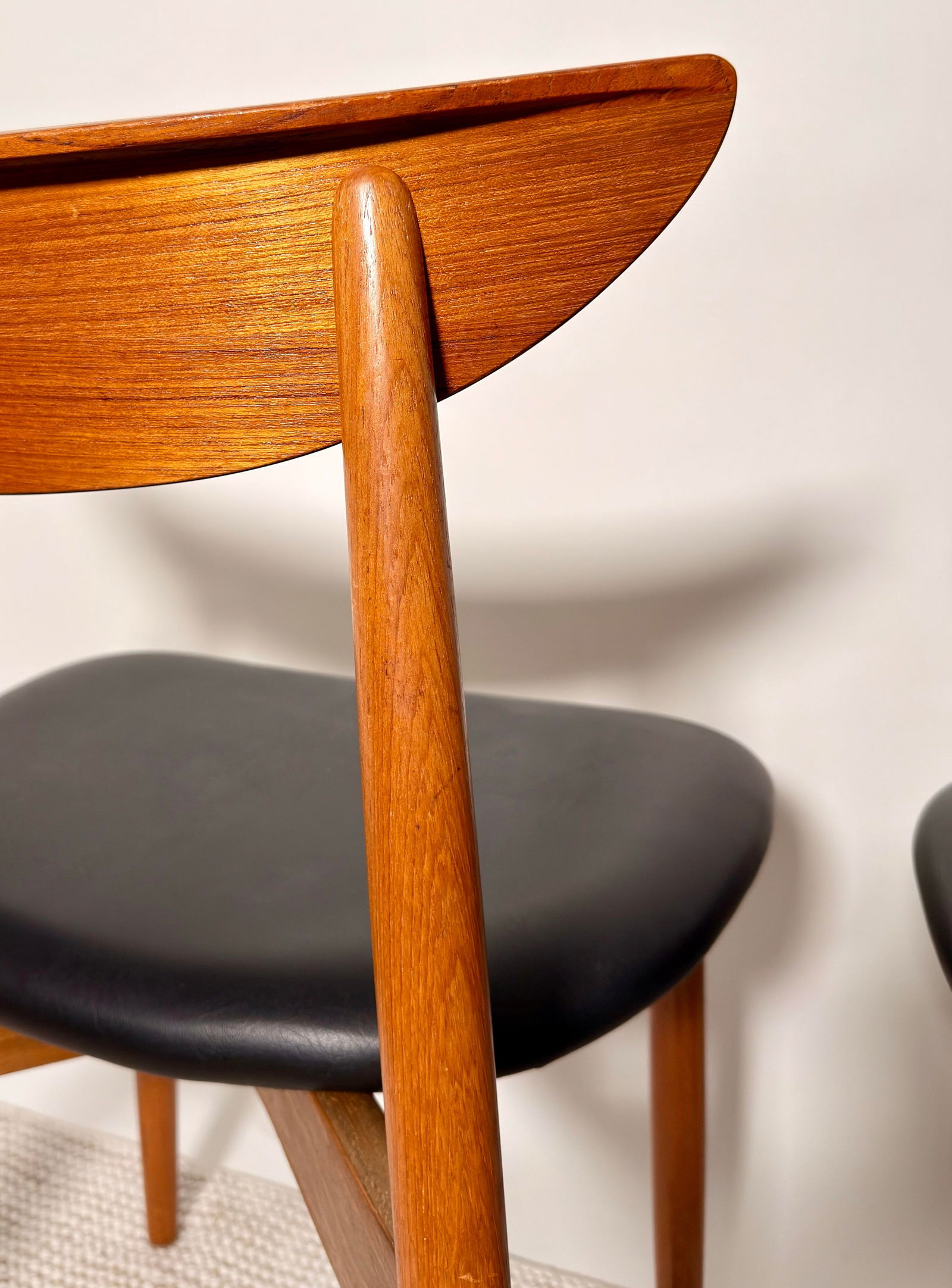 1960s Danish Modern Teak Dining Chairs, Sculptural Scandinavian Pair - 4