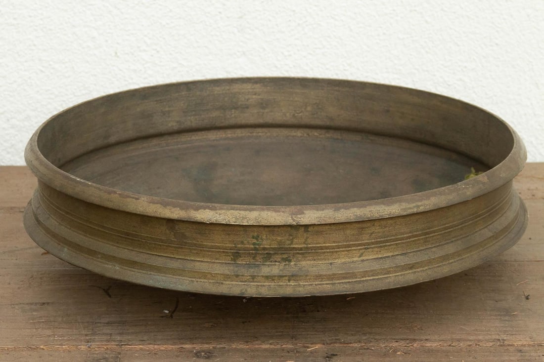 Rare Patinated Bronze Urli From Southern India - 4