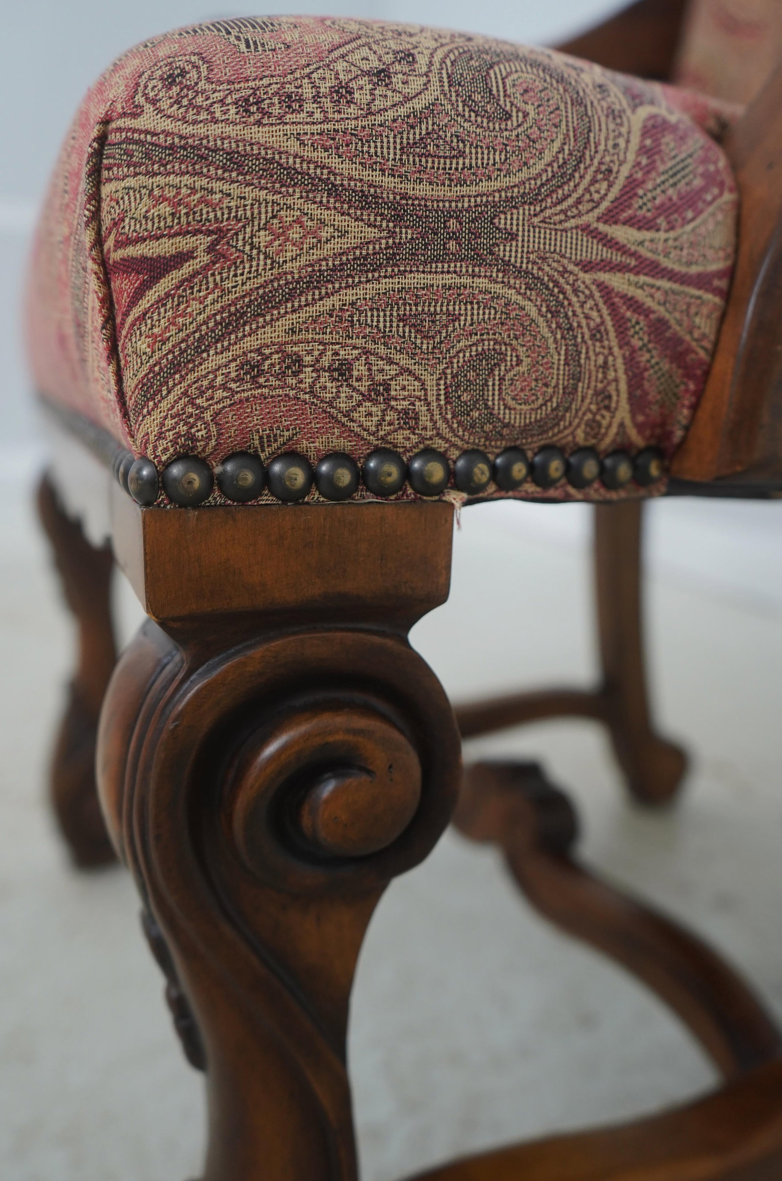 Set of 8 Henredon Continental Style Upholstered Dining Room Chairs - 12