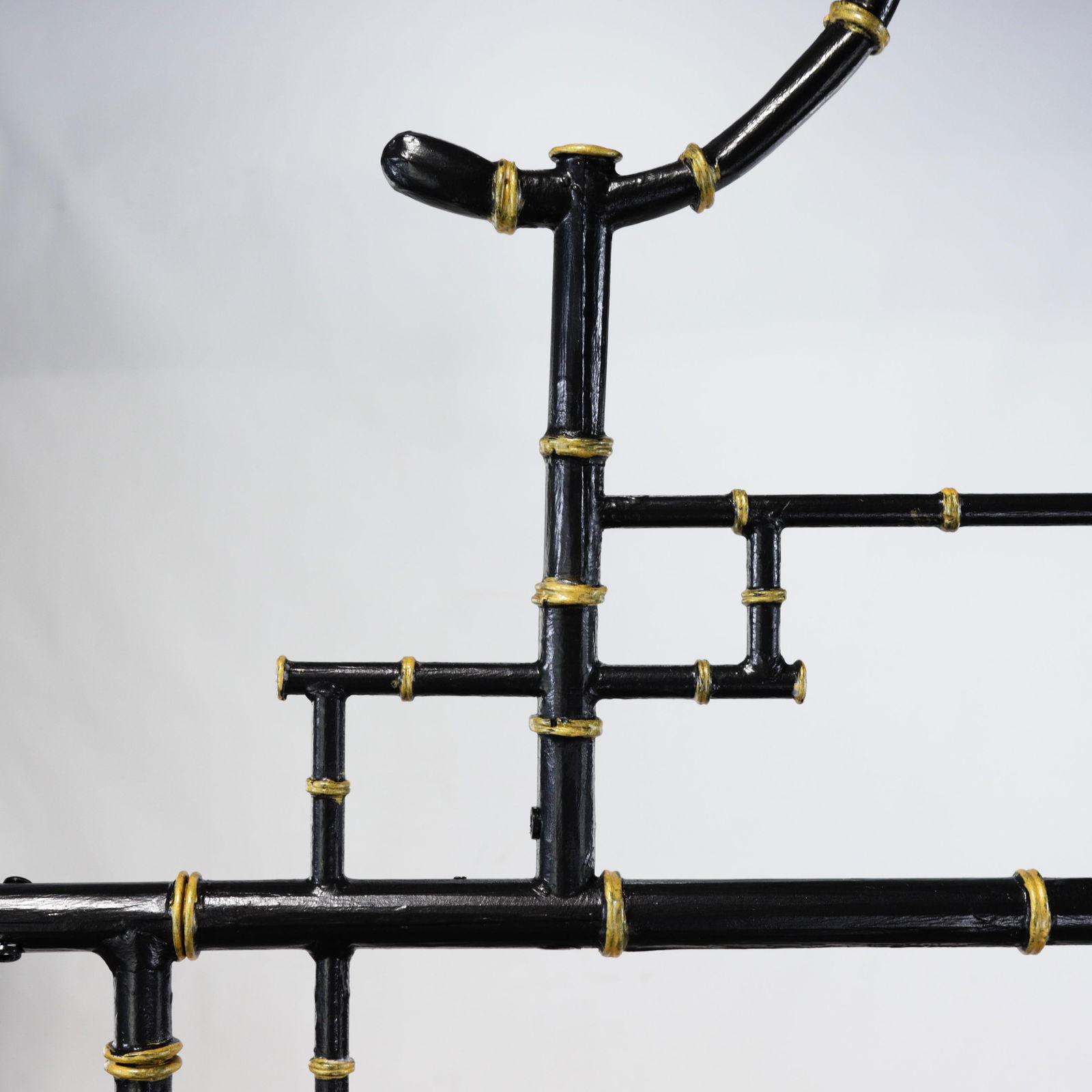 Vintage Chinoiserie Faux Bamboo Pagoda Chandelier Black and Gold Linear Island Pendant Light - 9