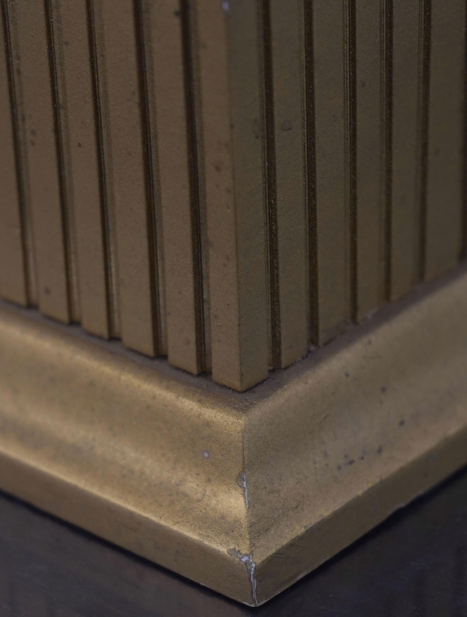 Mottahedeh Vintage Federal Porcelain Urn Table Lamp - 5