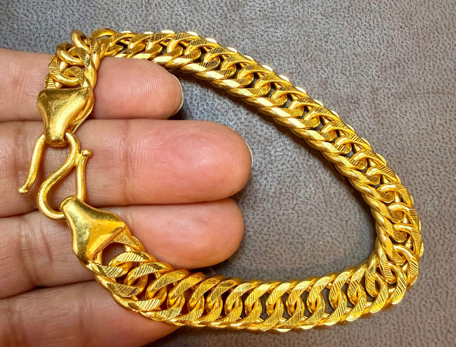 Link 24 Karat Pure Yellow Gold Solid Bracelet, 73 Gm, Unisex , 8 Inch - 4