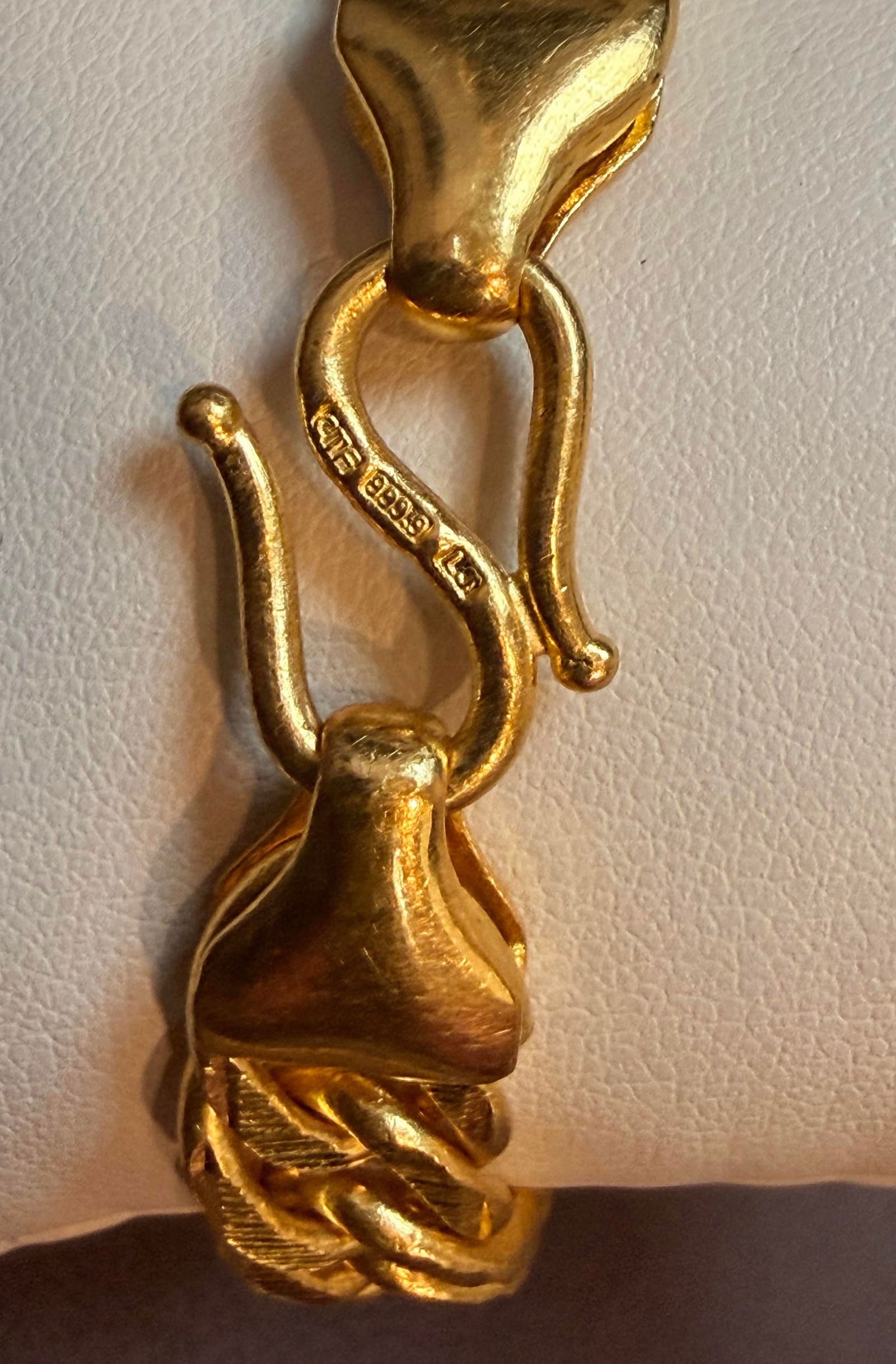 Link 24 Karat Pure Yellow Gold Solid Bracelet, 73 Gm, Unisex , 8 Inch - 7