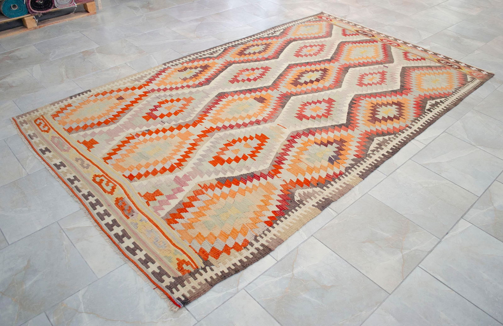 Vintage Handwoven Turkish Rug Kilim, Primitive Tribal Statement, Bohemian Area Rug - 5"²8"³ - 4