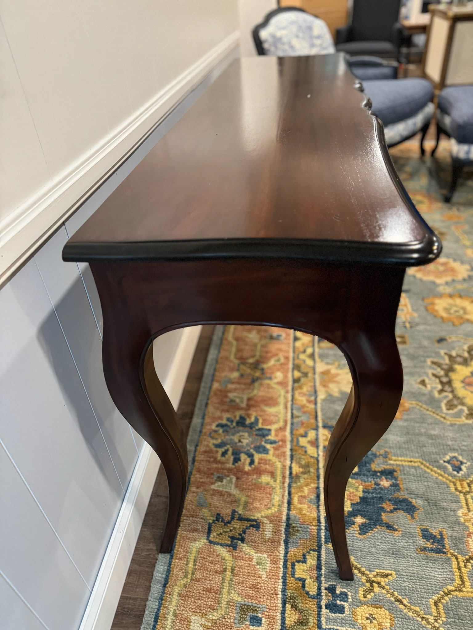 Vintage French Provincial Serpentine Console Table With Cabriole Legs & Drawers - 7