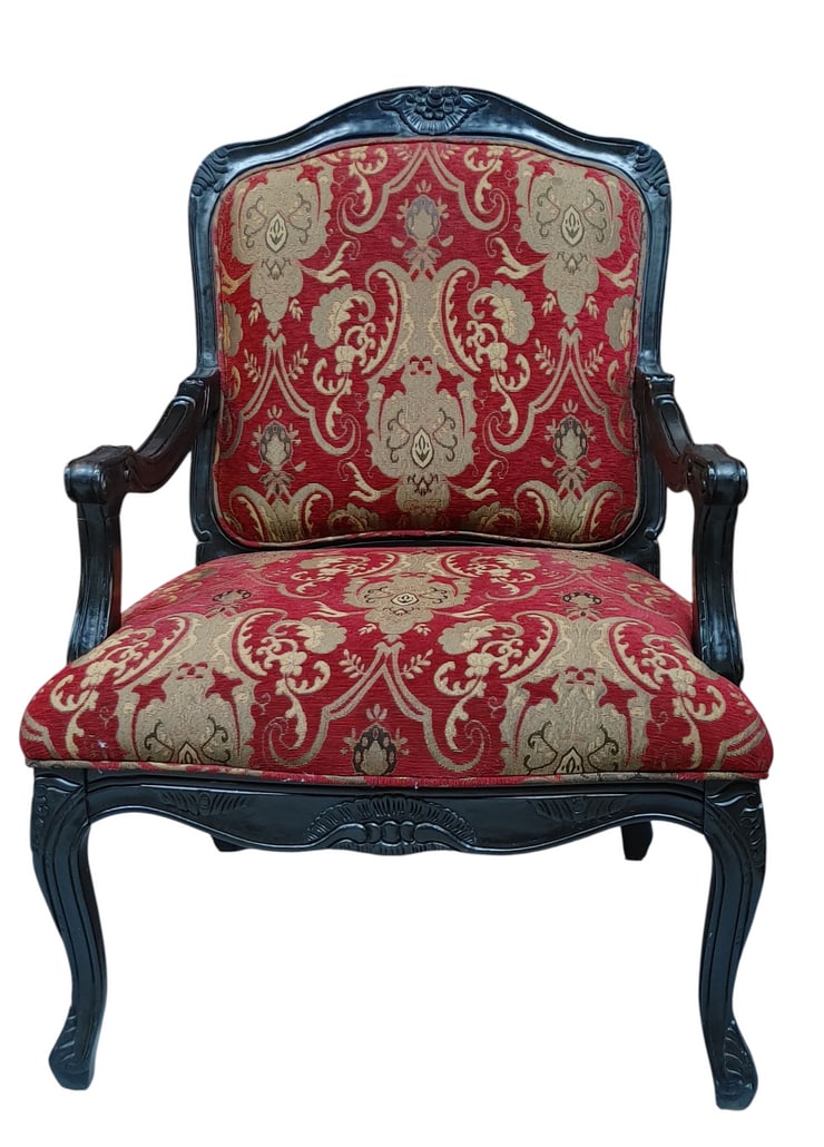 Step Into a World of Classic Elegance With This Magnificent Pair of Louis XV Style Armchairs. - 8