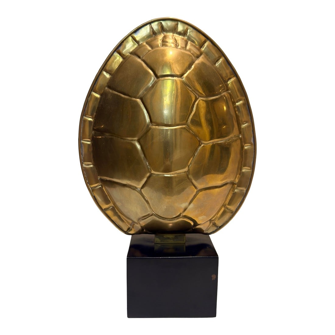 1970s Chapman Solid Brass Turtle Shell Wall Wash Lamp by Turtle and Crane - Mid Century Modern Style: This brilliant 1978 solid brass turtle shell wall wash and shelf table lamp by the iconic Chapman Manufacturing Co. is the ultimate jewelry for your home. Evoking the organic, Mid-Century Modern