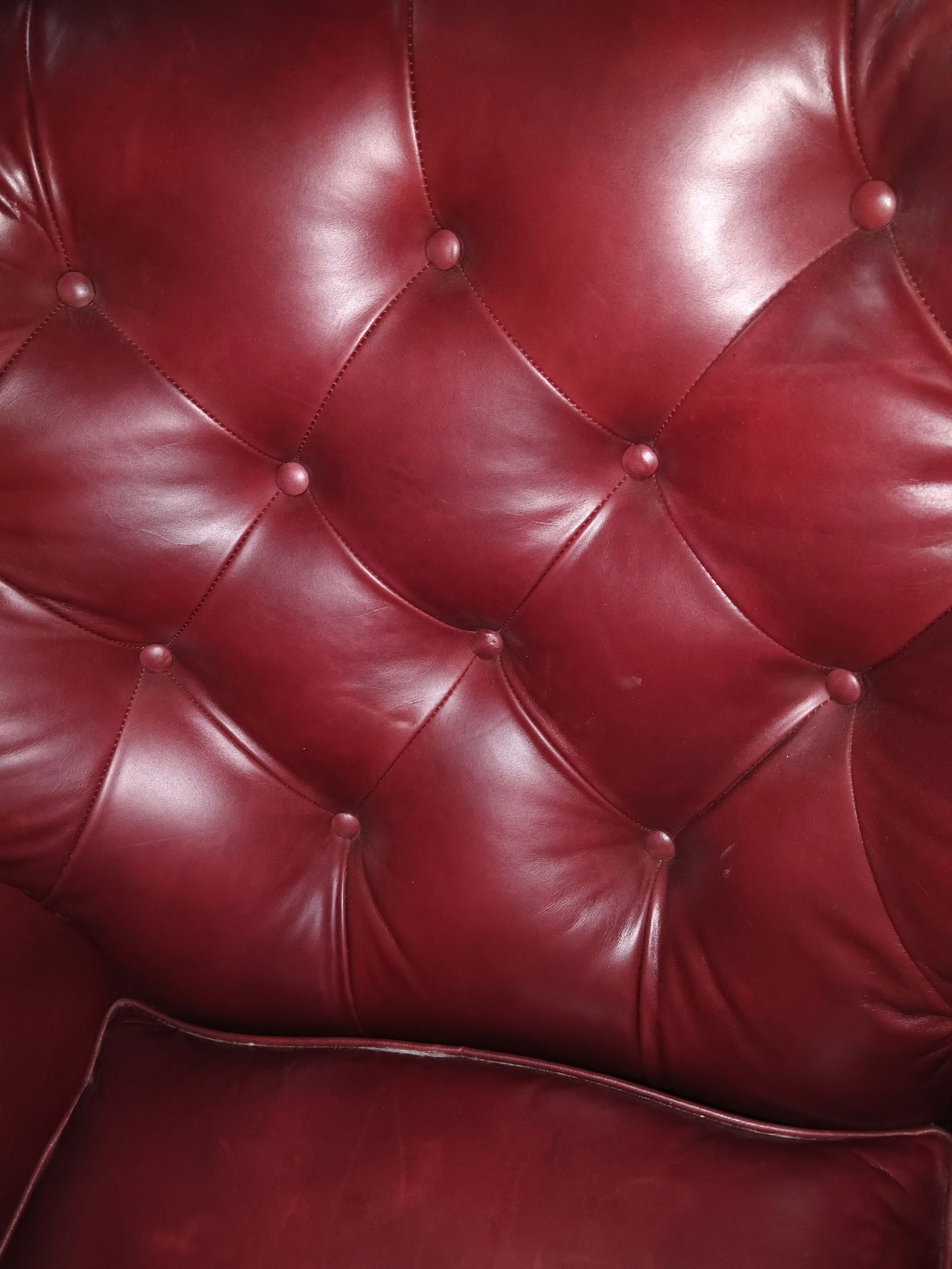 Luxurious Classic Wingback Chesterfield Leather Recliner by Pottery Barn - 8