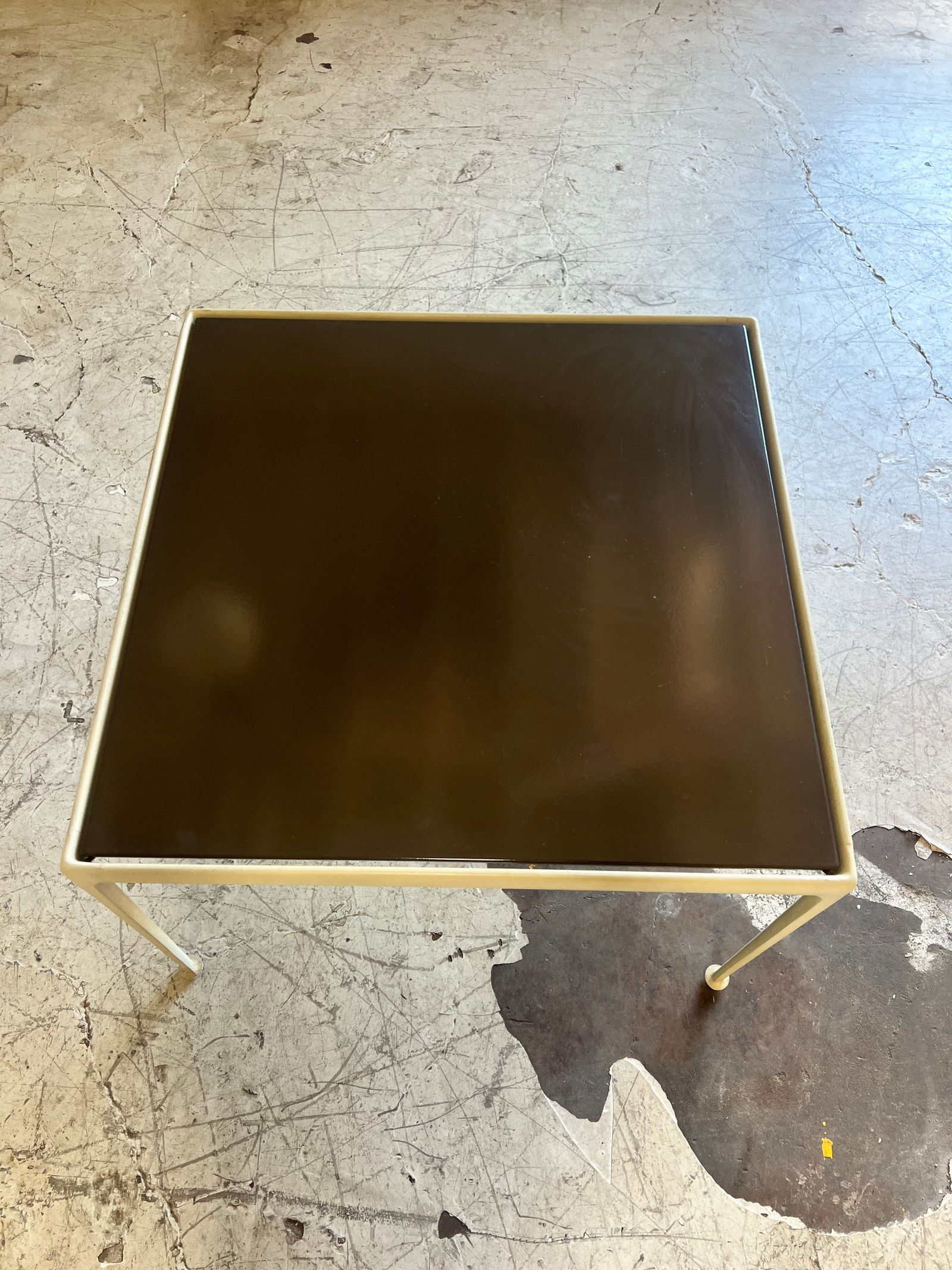 Mid Century Modern Aluminum and Enamel Dining Table by Richard Schultz for Knoll - 2