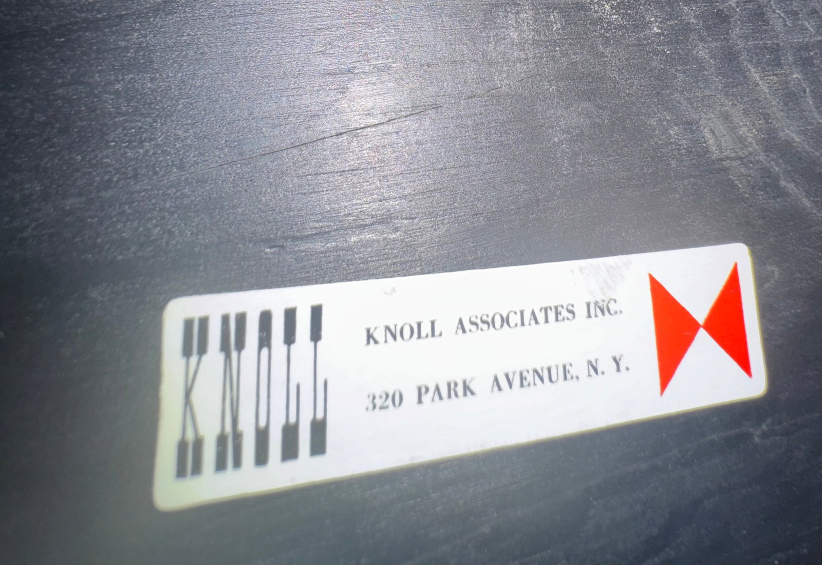 Mid Century Modern Aluminum and Enamel Dining Table by Richard Schultz for Knoll - 3