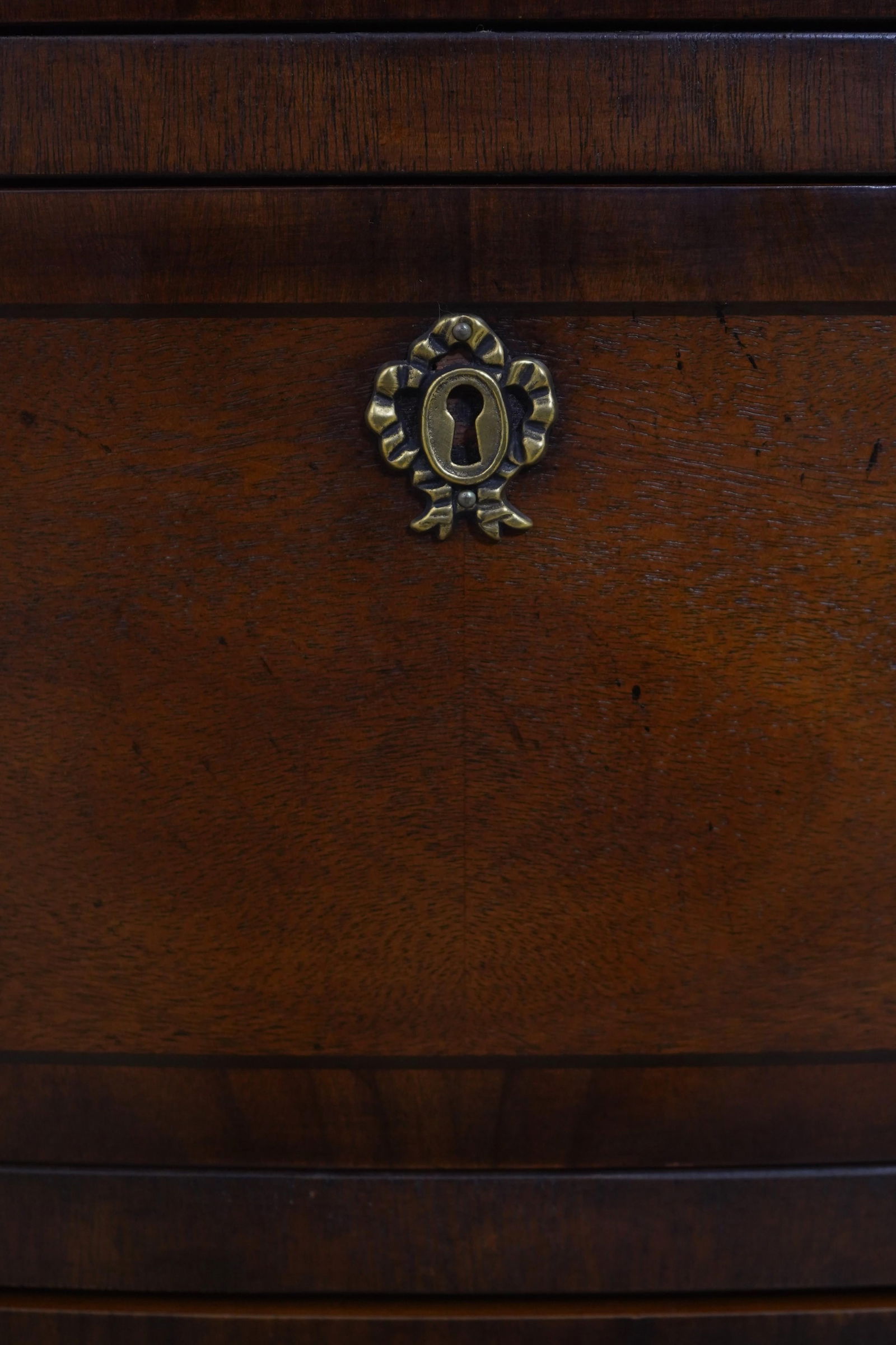 Henredon 4 Drawer 2 Door Mahogany Server High Chest - 7