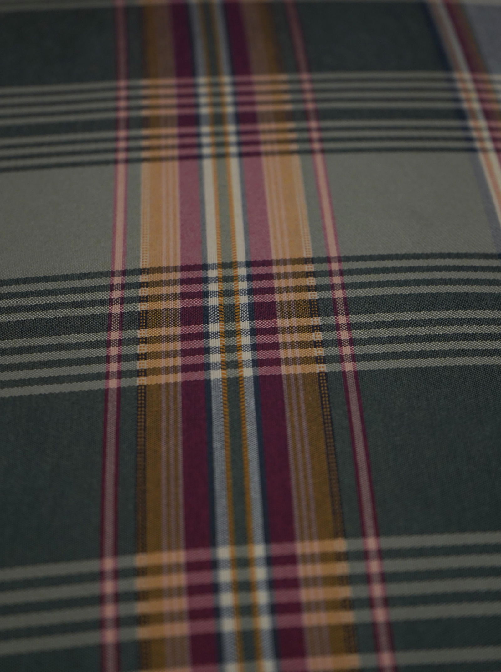 Southwood Plaid Upholstered Country Wing Chair & Ottoman - 8