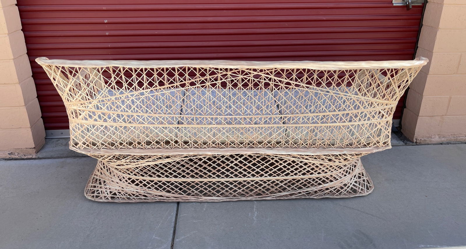 1960s Mid-Century Russell Woodard Style Spun Fiberglass Sofa - 2