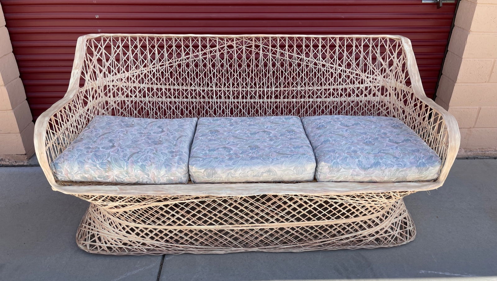 1960s Mid-Century Russell Woodard Style Spun Fiberglass Sofa - 8