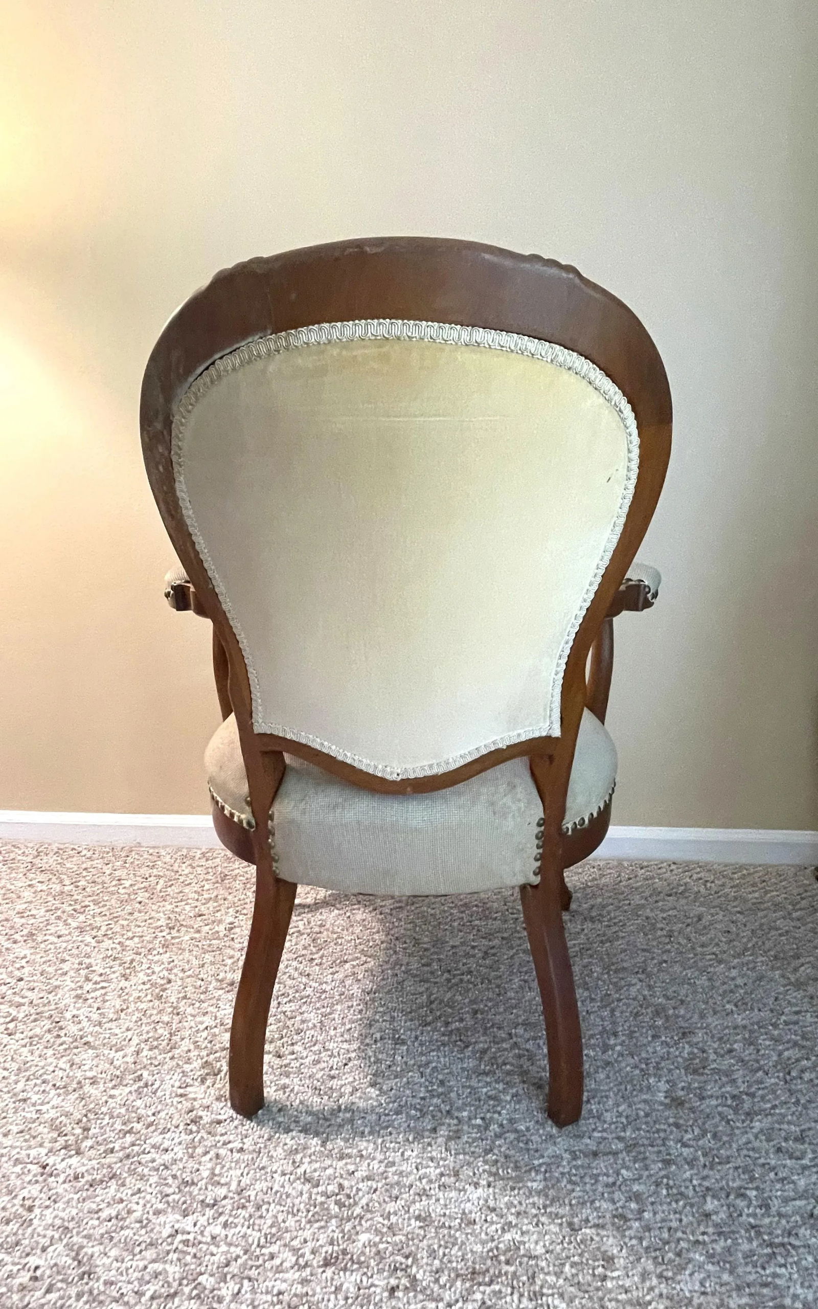1920s French Needlepoint Upholstered Walnut Accent Chair - 7