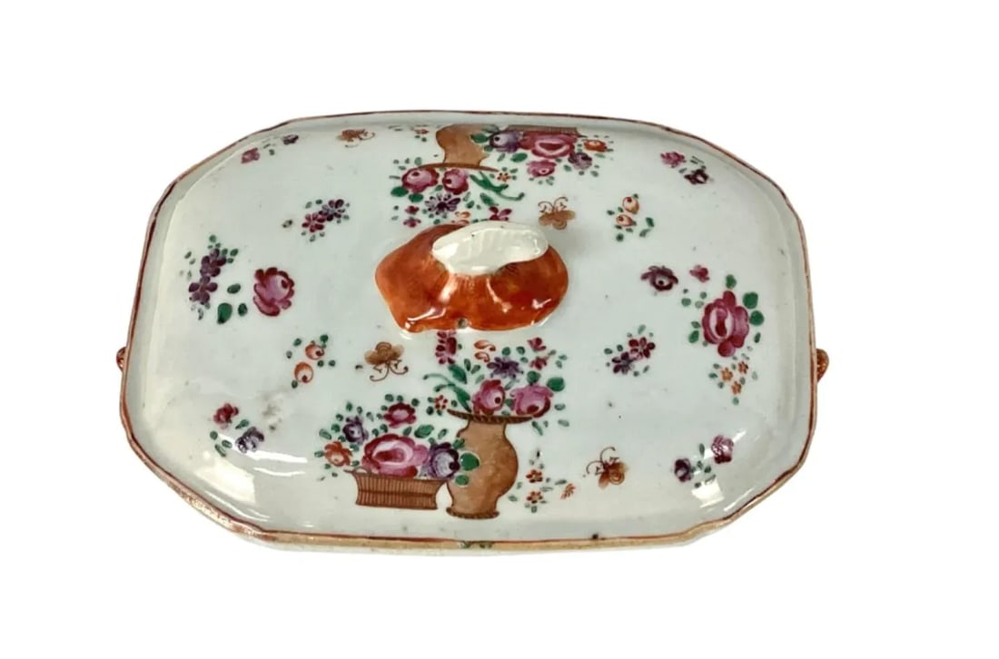 Set of 2 19th Century Chinese Export Famille Rose Tureens, Small - 4