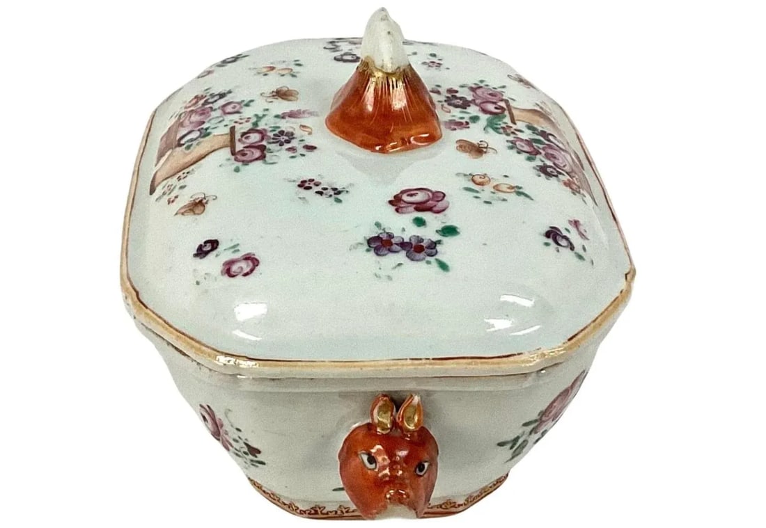 Set of 2 19th Century Chinese Export Famille Rose Tureens, Small - 6