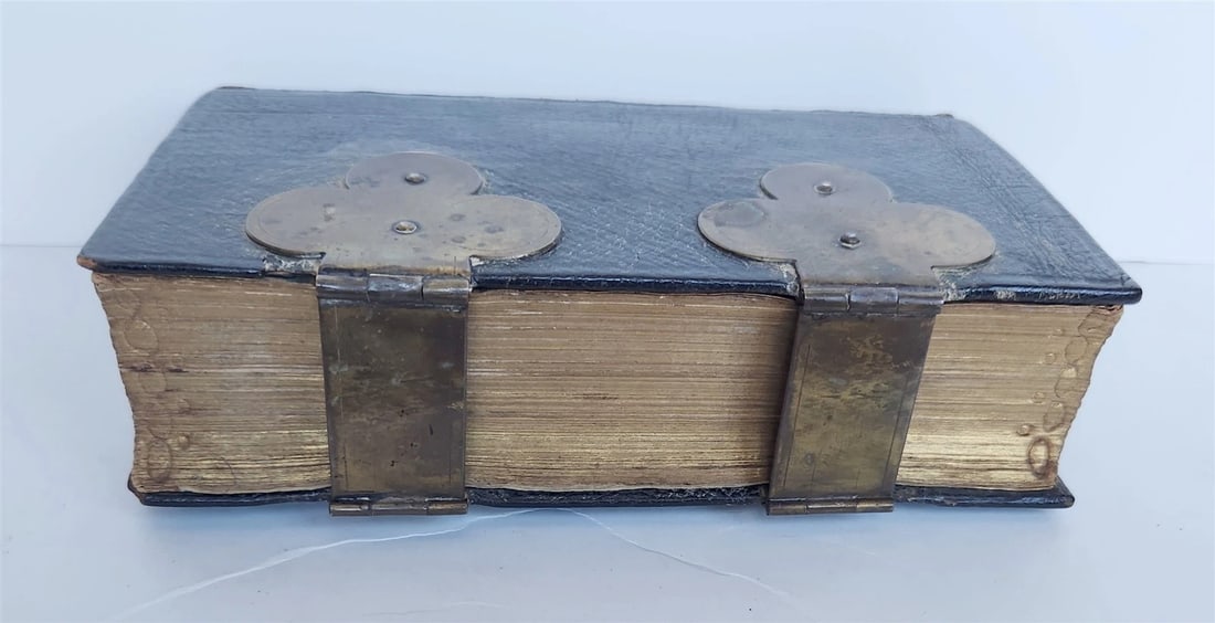 1793 GERMAN HYMNAL printed in KONIGSBERG antique DECORATIVE BINDING w/ CLASPS - 3