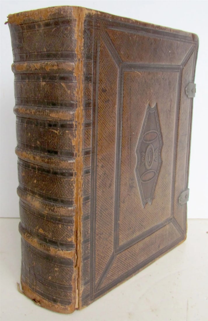 1782 BIBLE LEATHER BOUND w/ CLASPS BIBLIA SACRA antique in DUTCH NETHERLANDS - 2