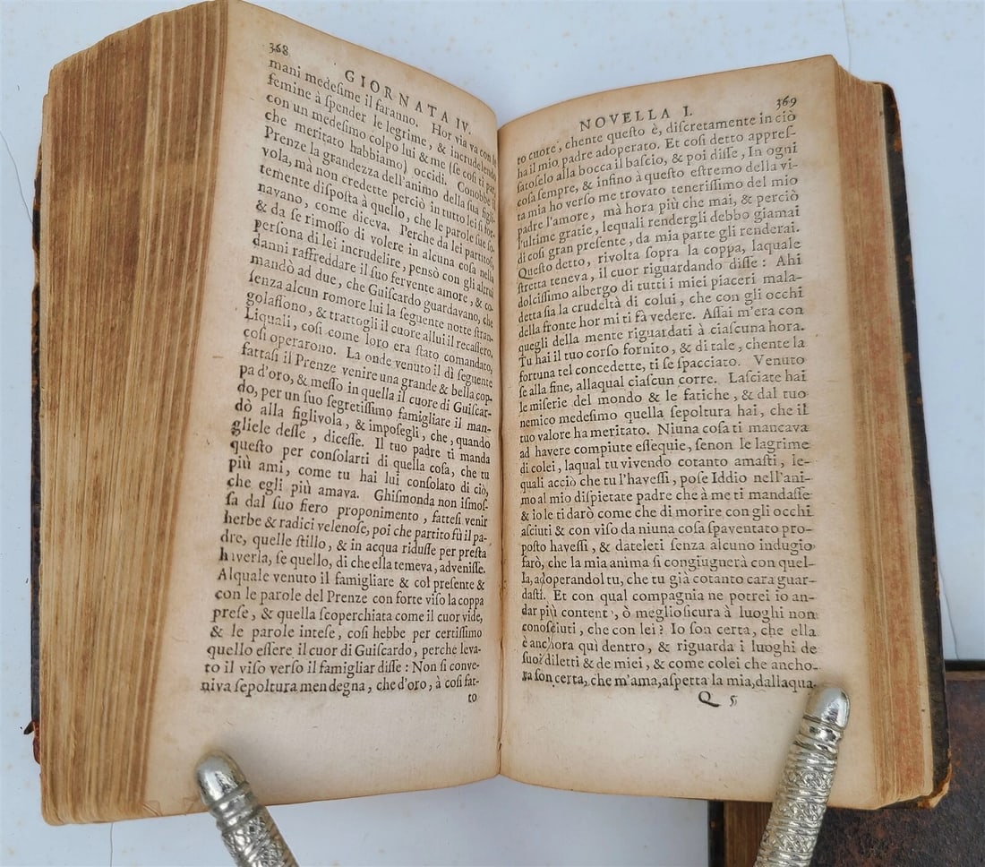 1679 DECAMERON by GIOVANNI BOCCACCIO 2 VOLUMES antique - 2