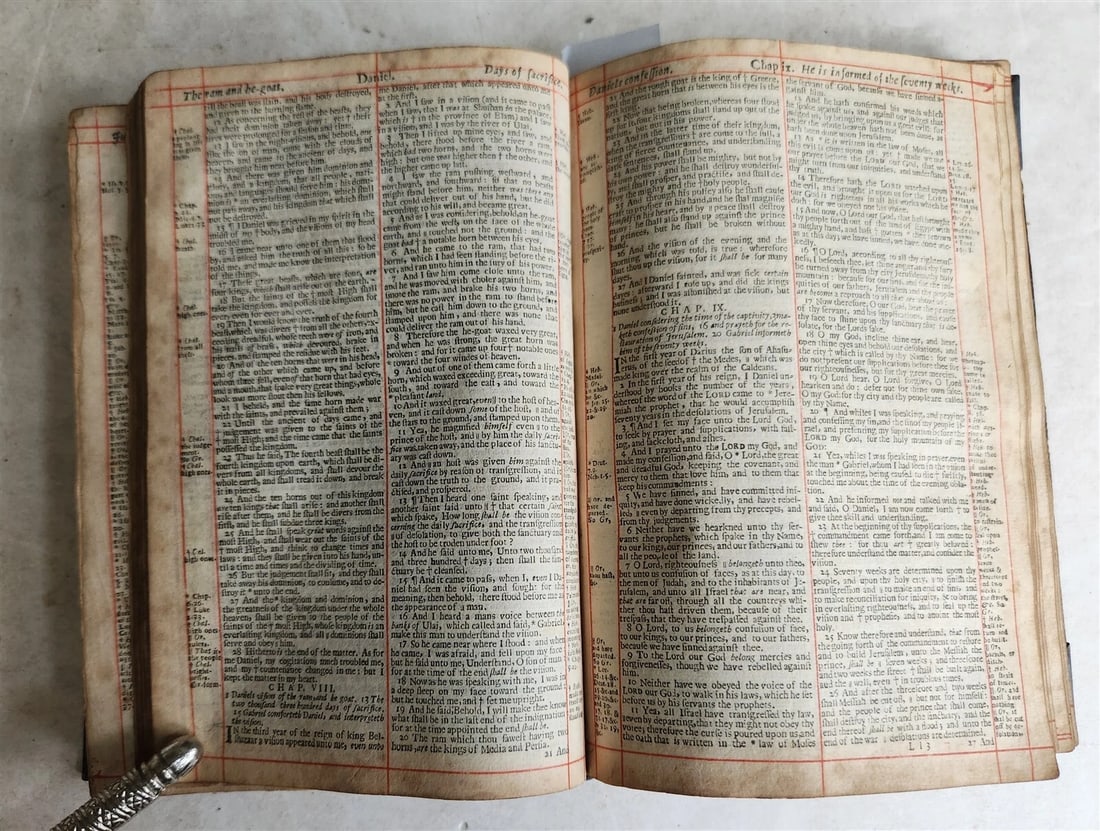 1660 BIBLE in ENGLISH OLD & NEW TESTAMENT antique BINDING w/ SILVER CORNERS - 7