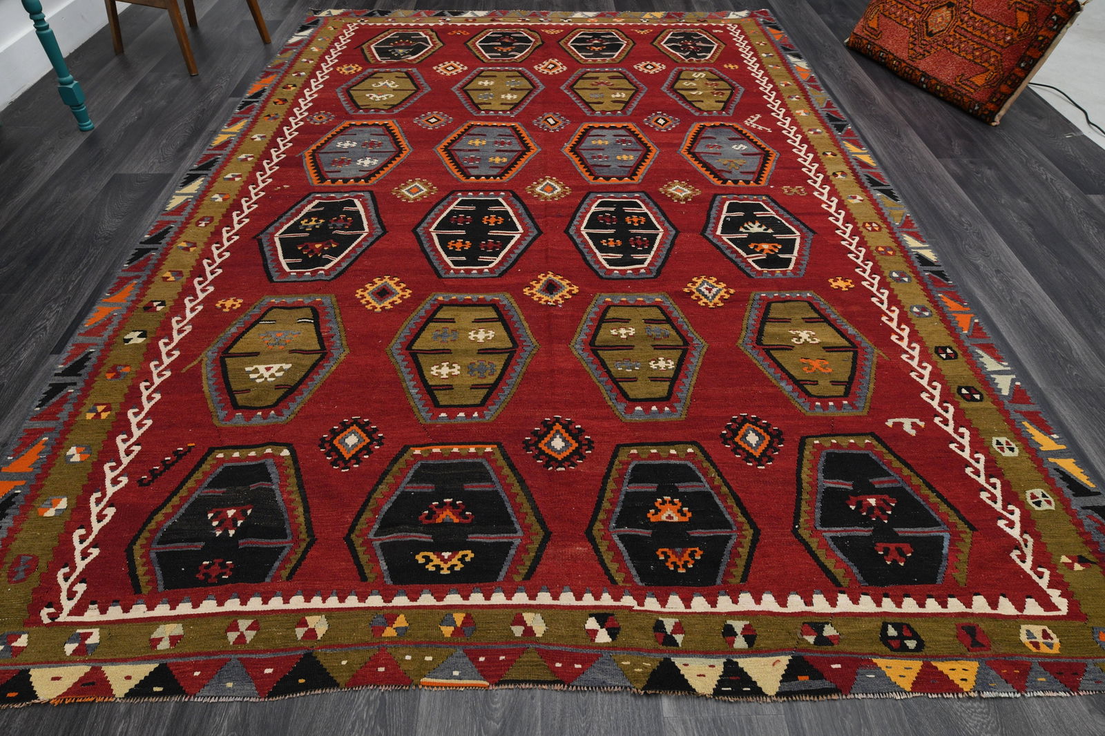 7.5x11.2 ft, VINTAGE Rug, - 2