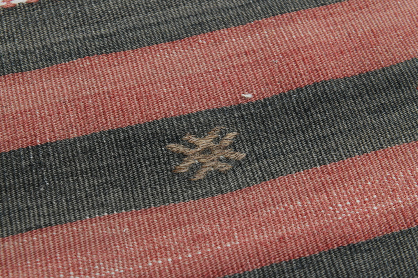 2'3x10'7 ft, STRIPED RUNNER RUG - 8