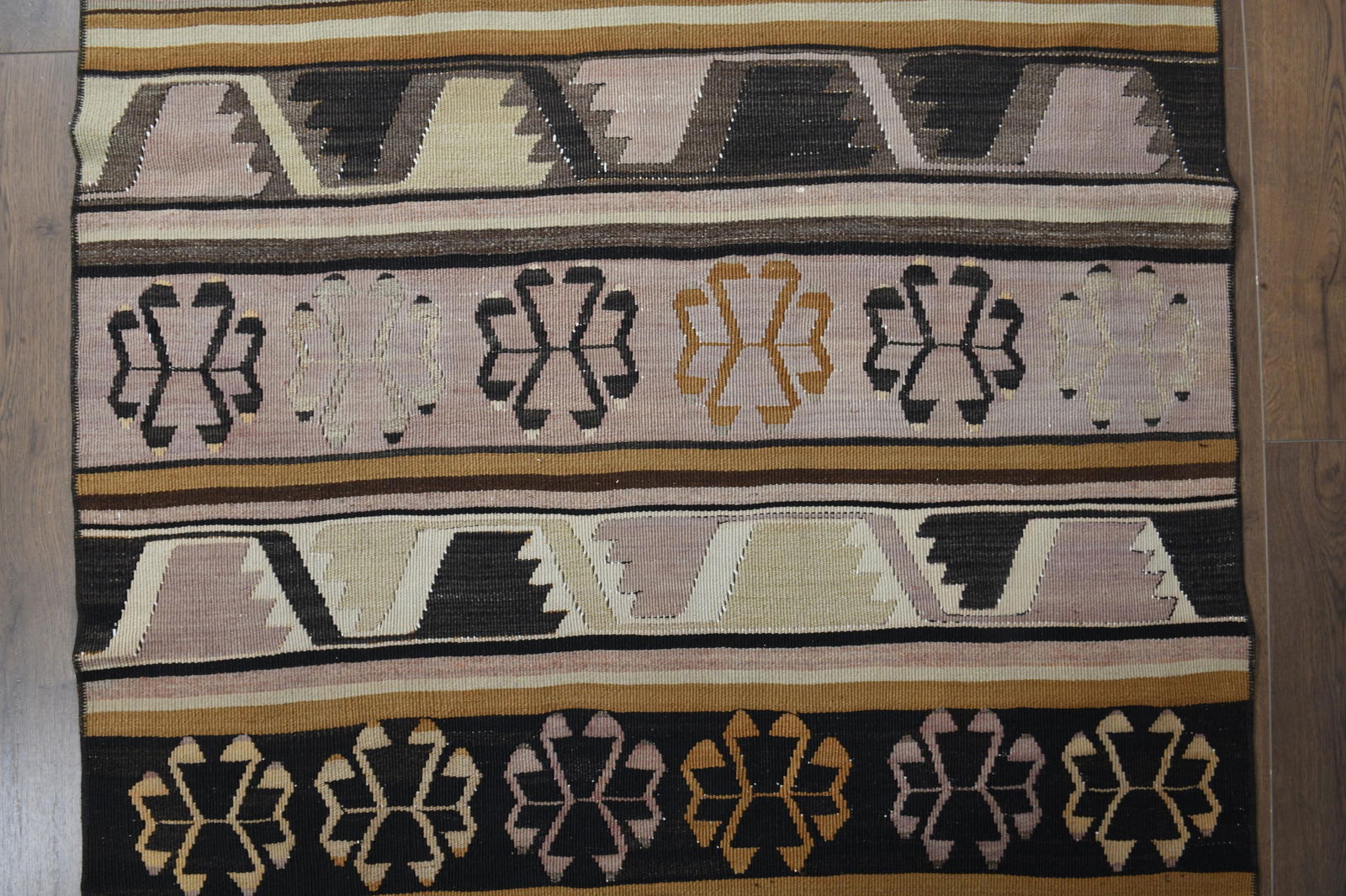 3.7x14.8 ft, ULTRA WIDE RUNNER - 9