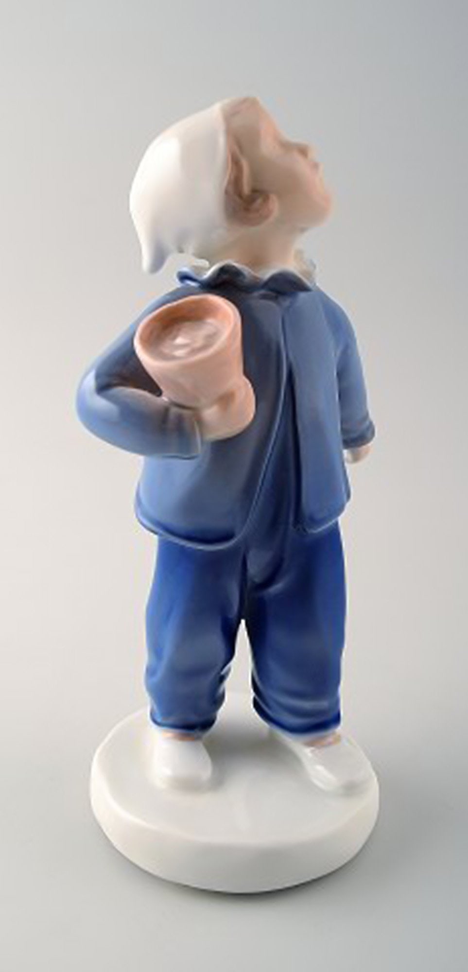 B&G, 2251, Little boy "Who calls?" - 2