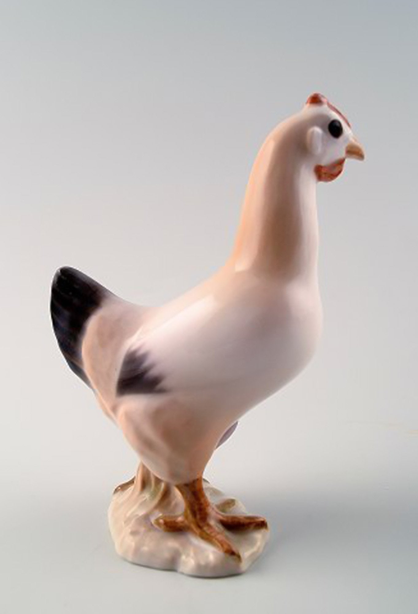 Bing & Grondahl bird, B&G 2193 Hen Chicken, 10.5 cm. - 2