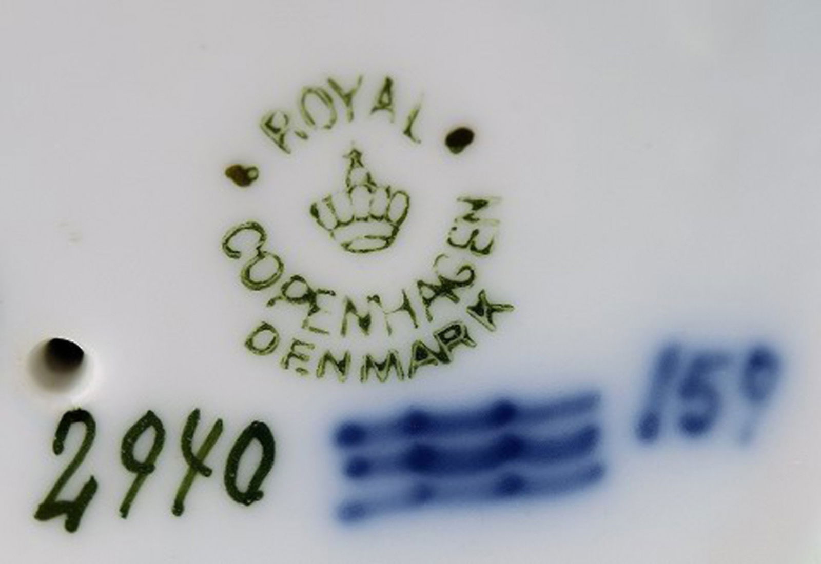 Rare Royal Copenhagen Alsatian German shepherd number 2940. - 4