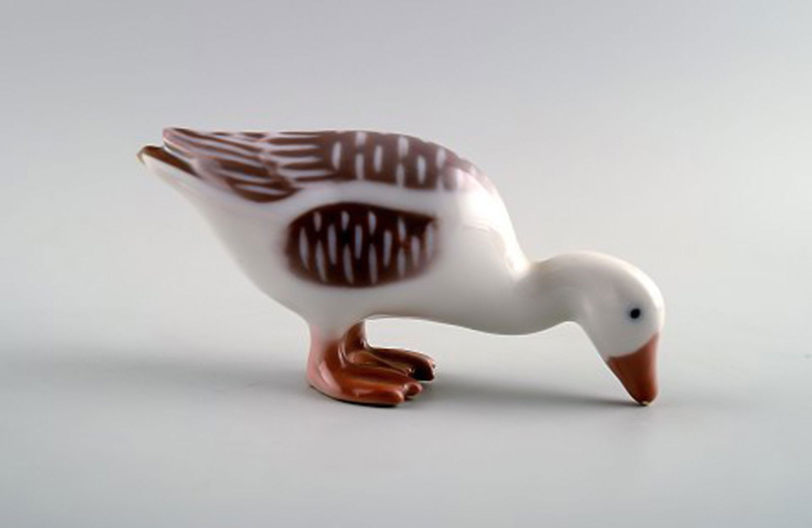 5 Royal Copenhagen and B & G, Bing & Grondahl porcelain figurines. Ducks, goose, 3 birds. - 3
